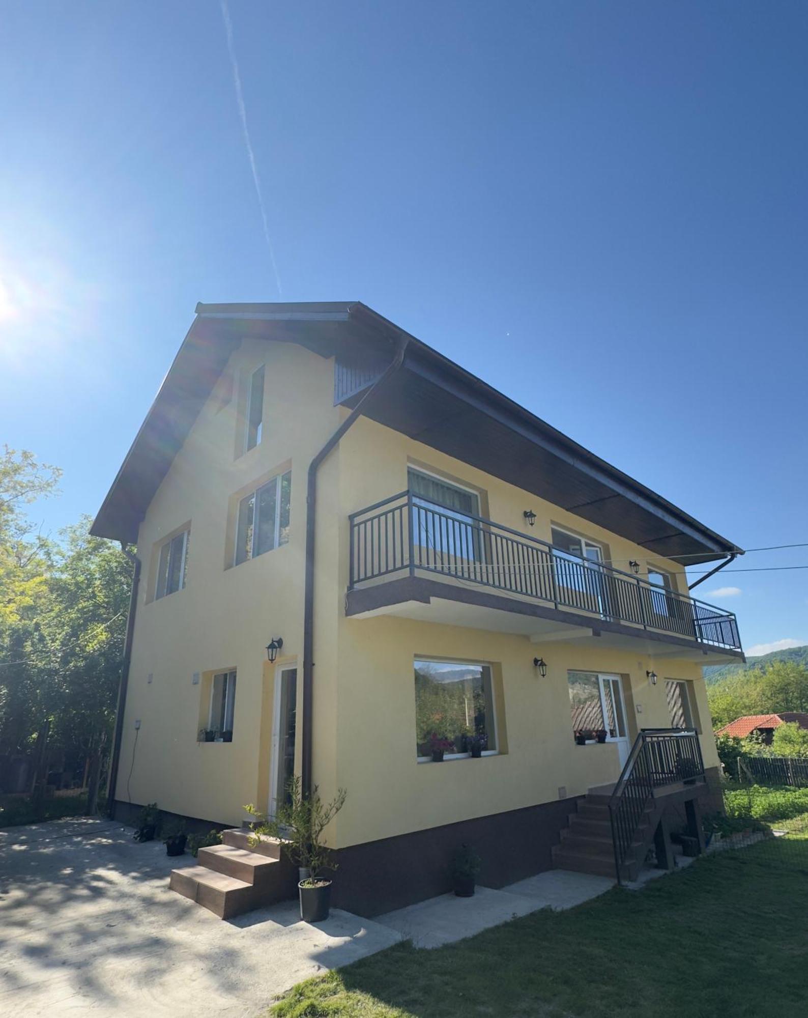 Casa Lucia Hotel Окнеле Мари Екстериор снимка