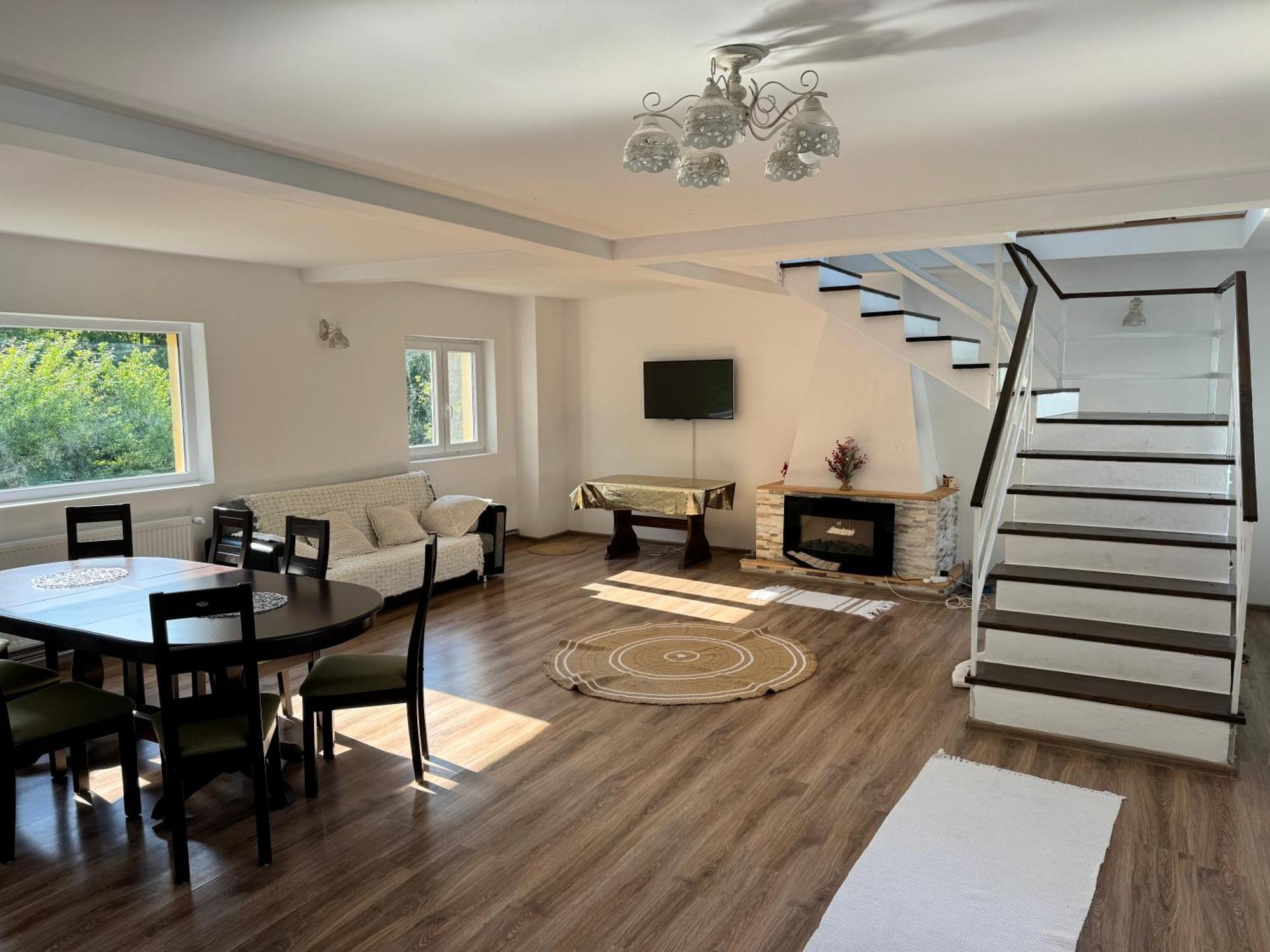 Casa Lucia Hotel Окнеле Мари Екстериор снимка